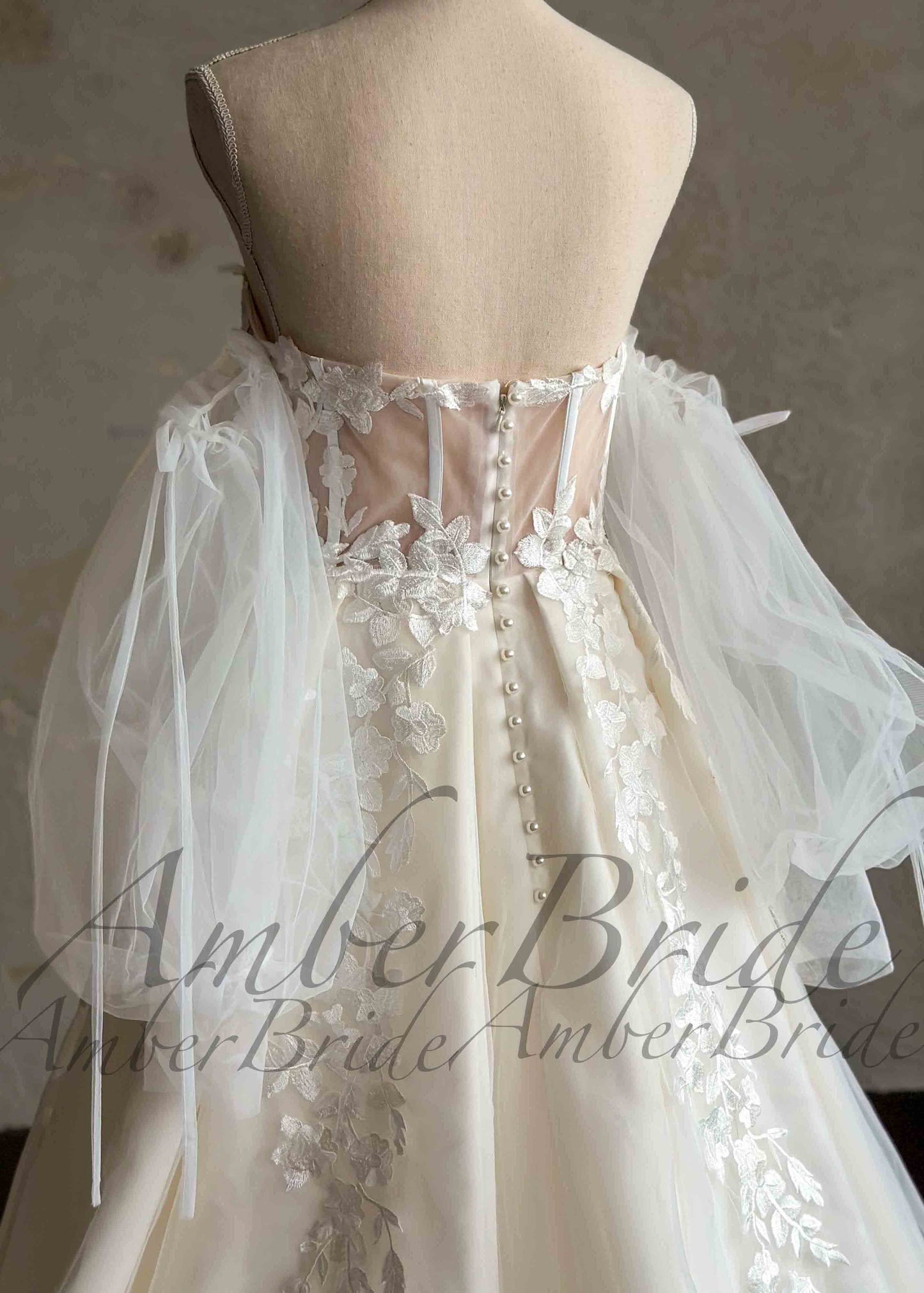 Boho Strapless Wedding Dress with Floral Appliques and Detachable Puffy Sleeves
