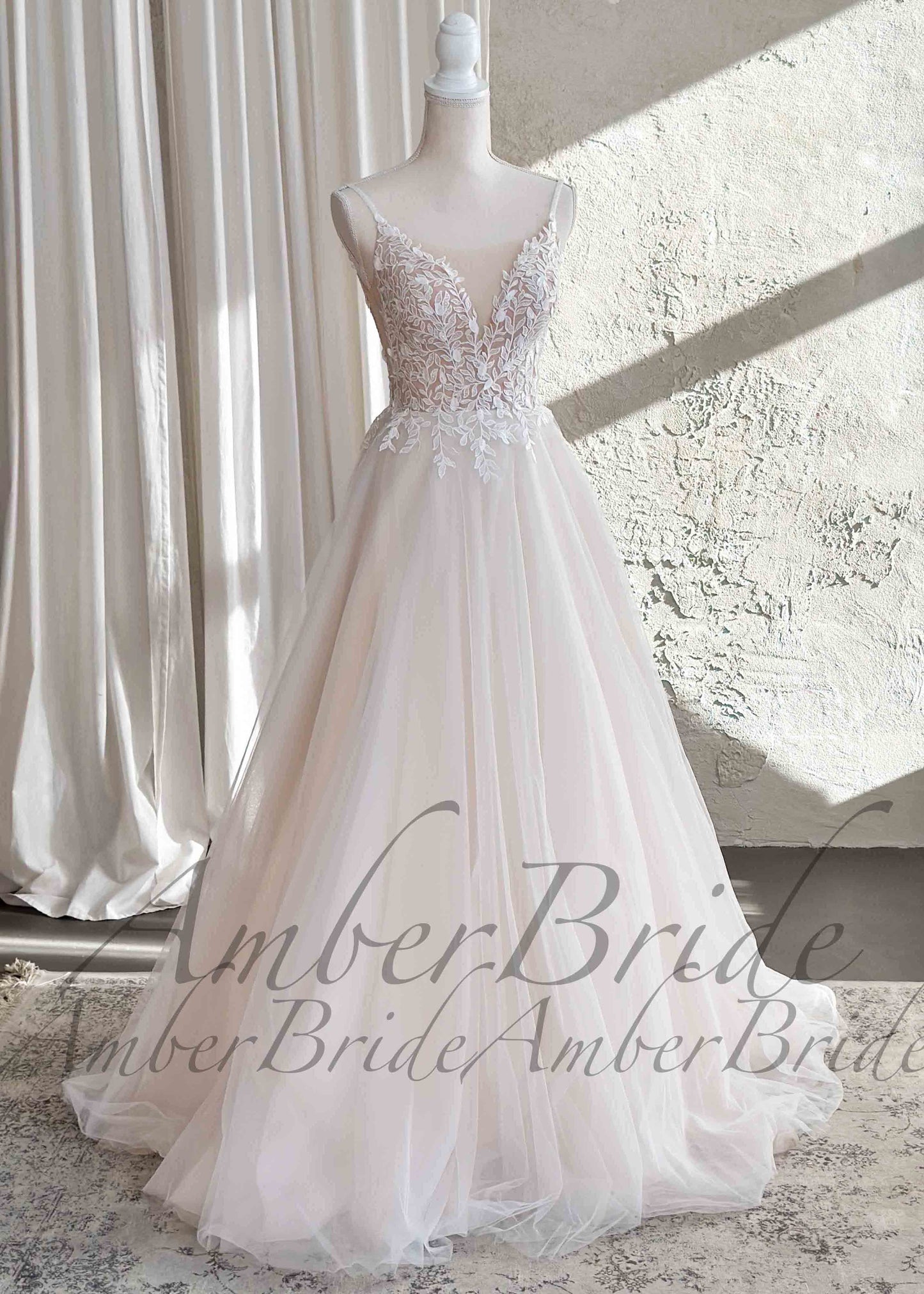 Rustic A-Line Wedding Dress with Floral Appliques and Spaghetti Straps