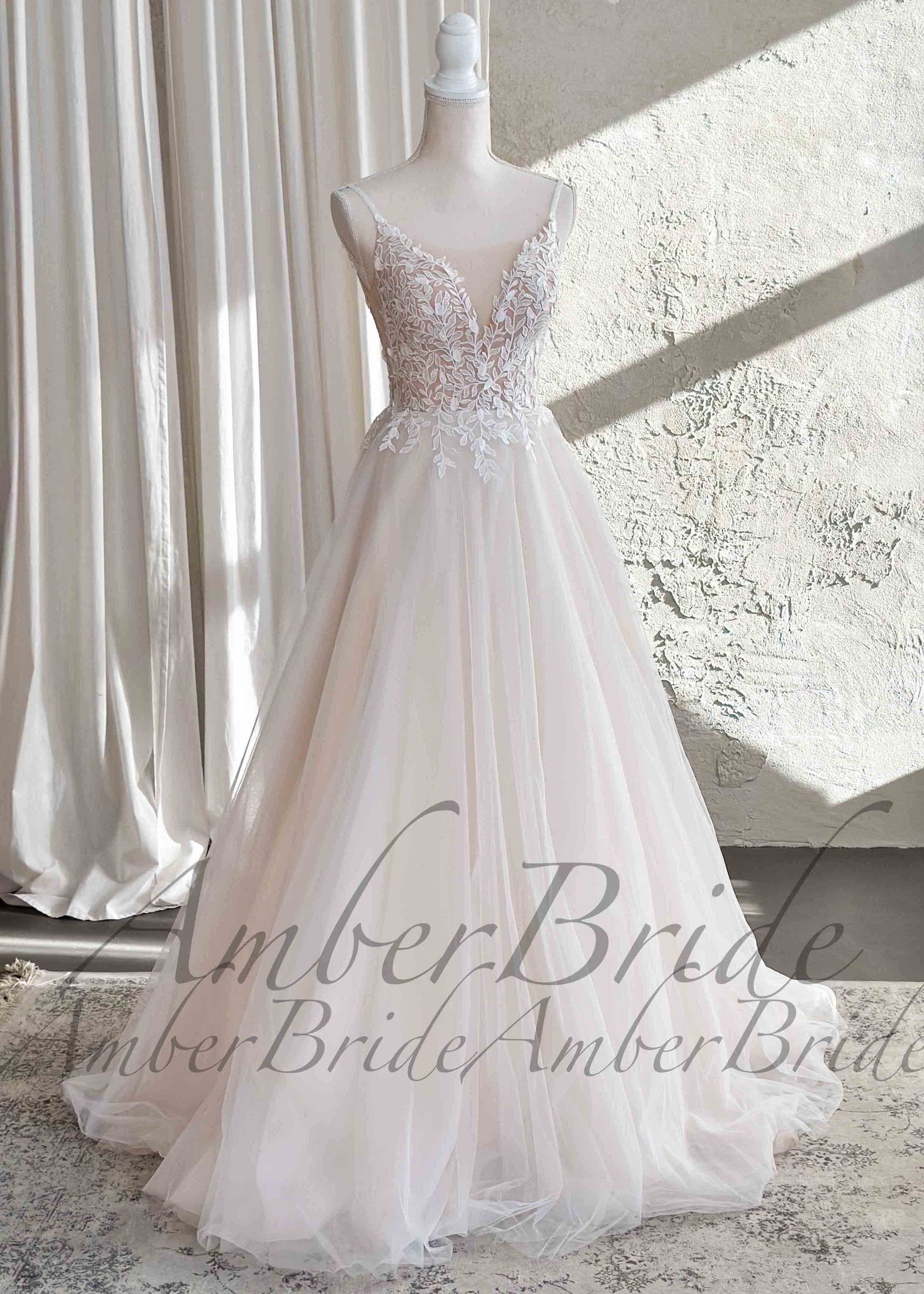 Rustic A-Line Wedding Dress with Floral Appliques and Spaghetti Straps