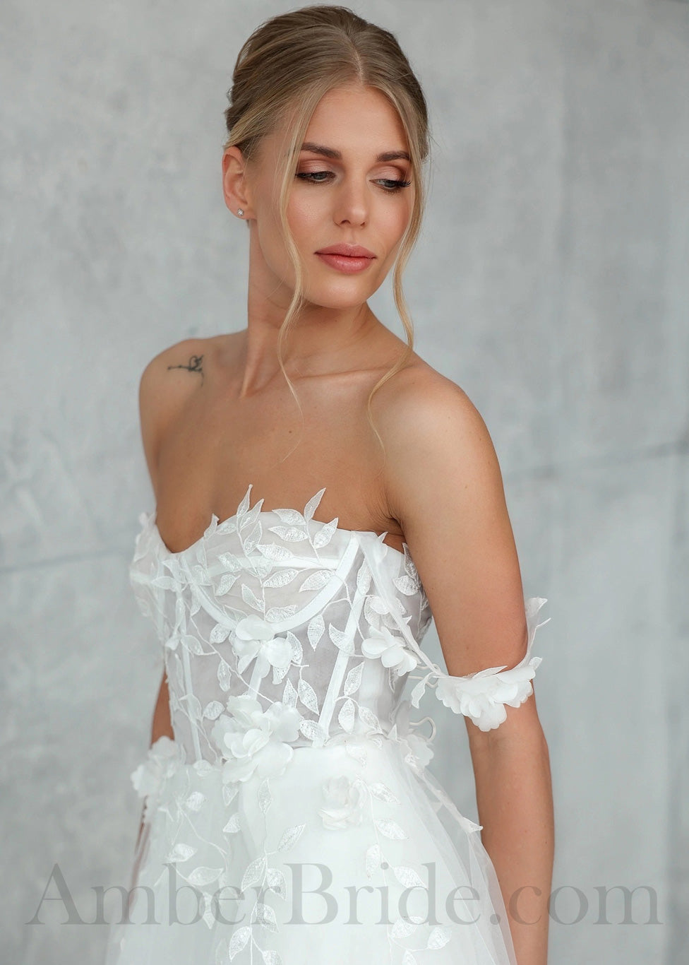 Rustic A-Line Off Shoulder Tulle Wedding Dress with Flower Appliques