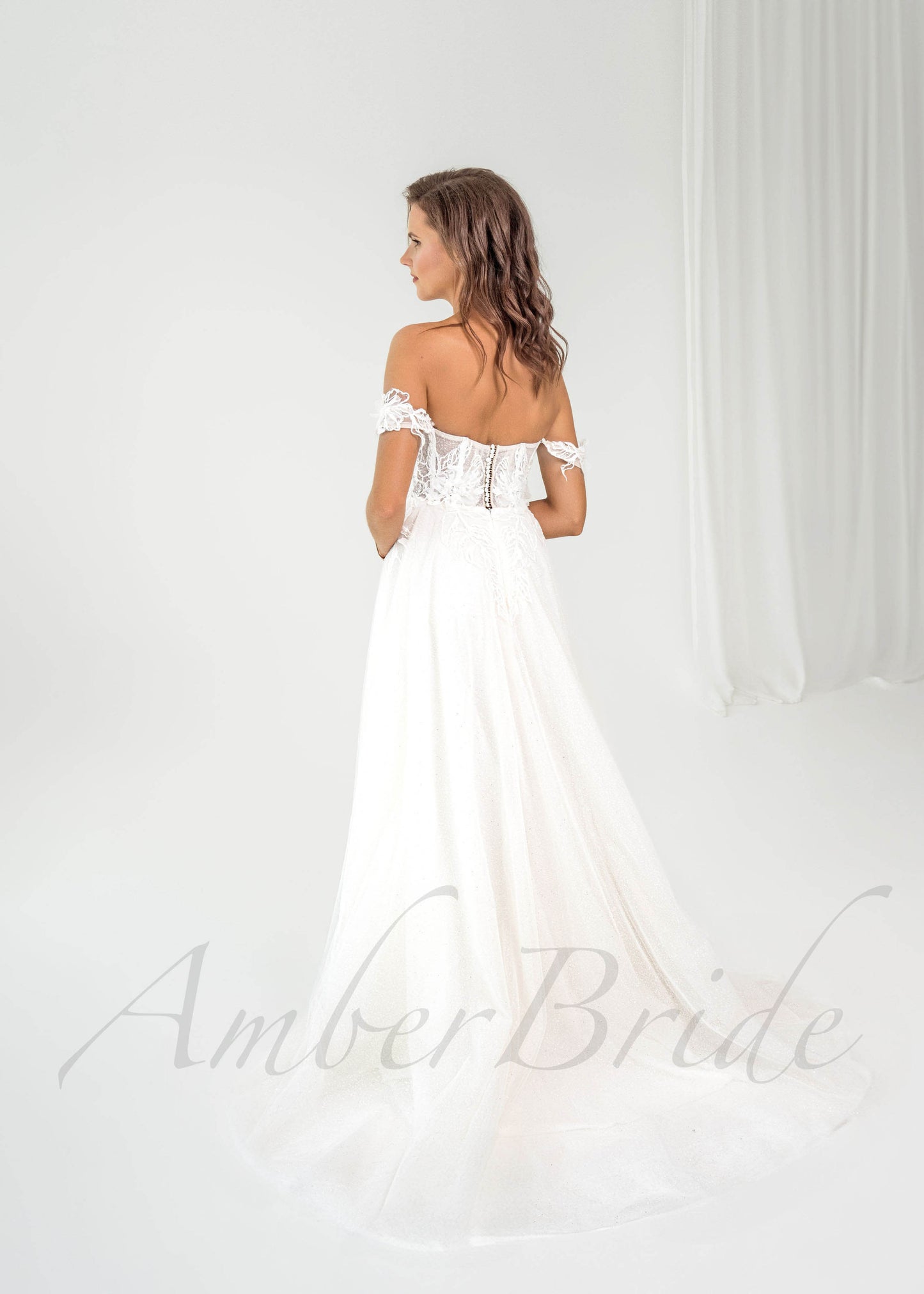 Romantic A Line Tulle Wedding Dress with Detachable Off Shoulder Sleeves