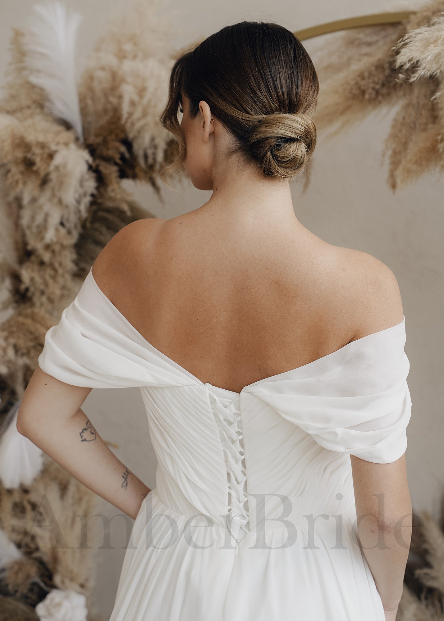 Boho A-Line Chiffon Wedding Dress with Detachable Puffy Sleeves