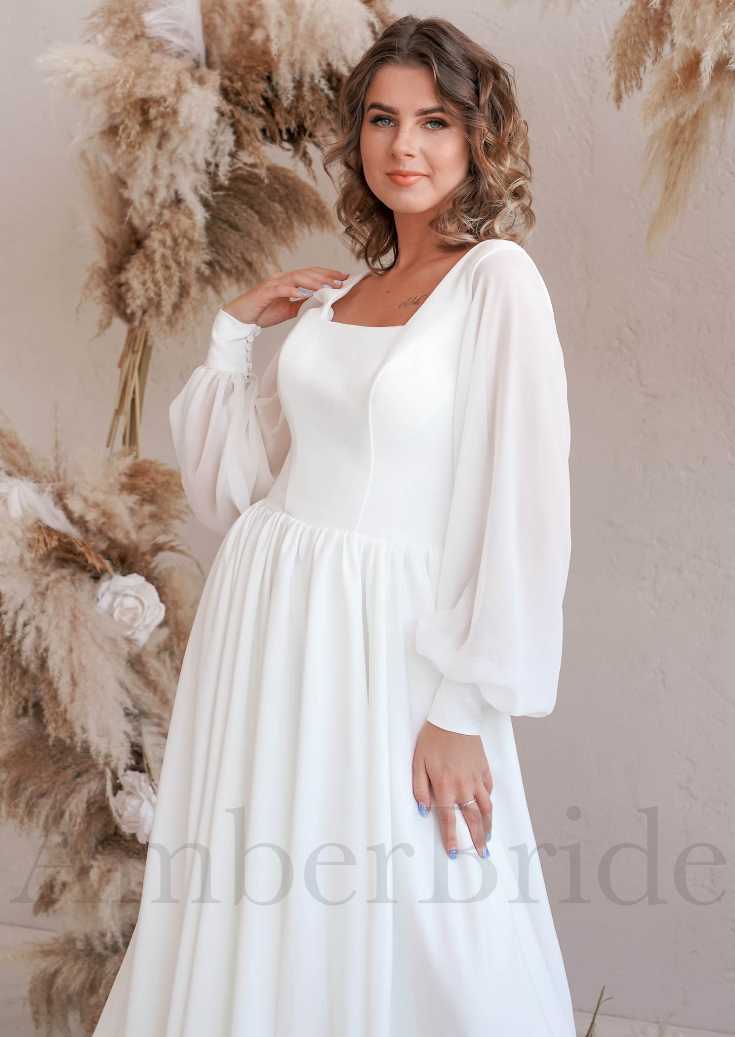 Simple A Line Chiffon Wedding Dress with Square Neck and Puffy Sleeves