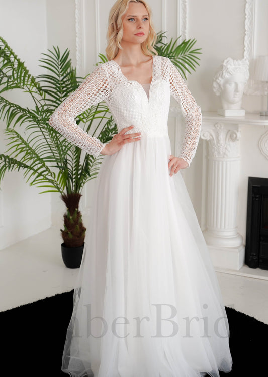 Boho Lace Wedding Dress with Long Sleeve and Tulle Skirt