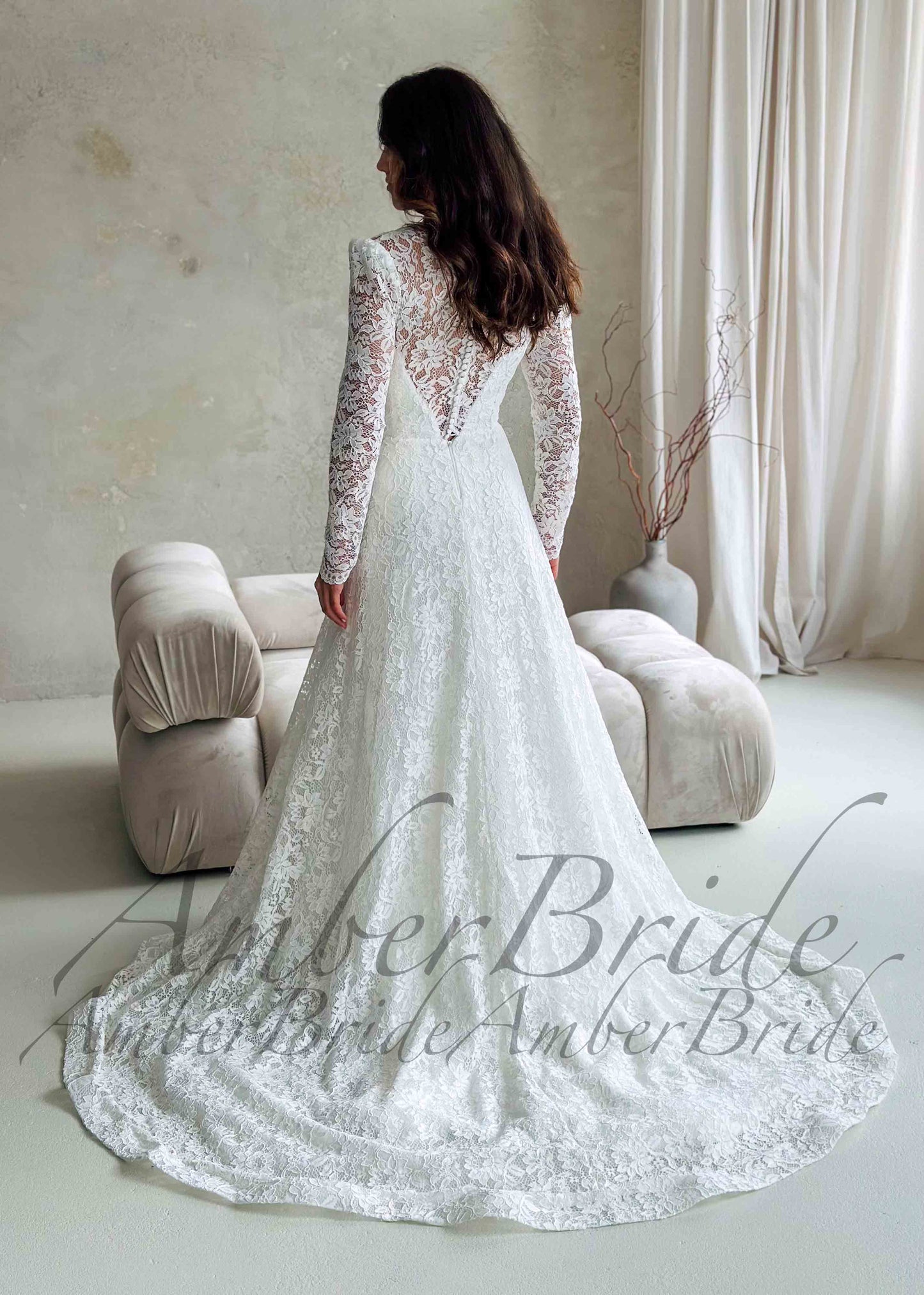 Classic Lace A-Line Wedding Dress with Long Sleeves