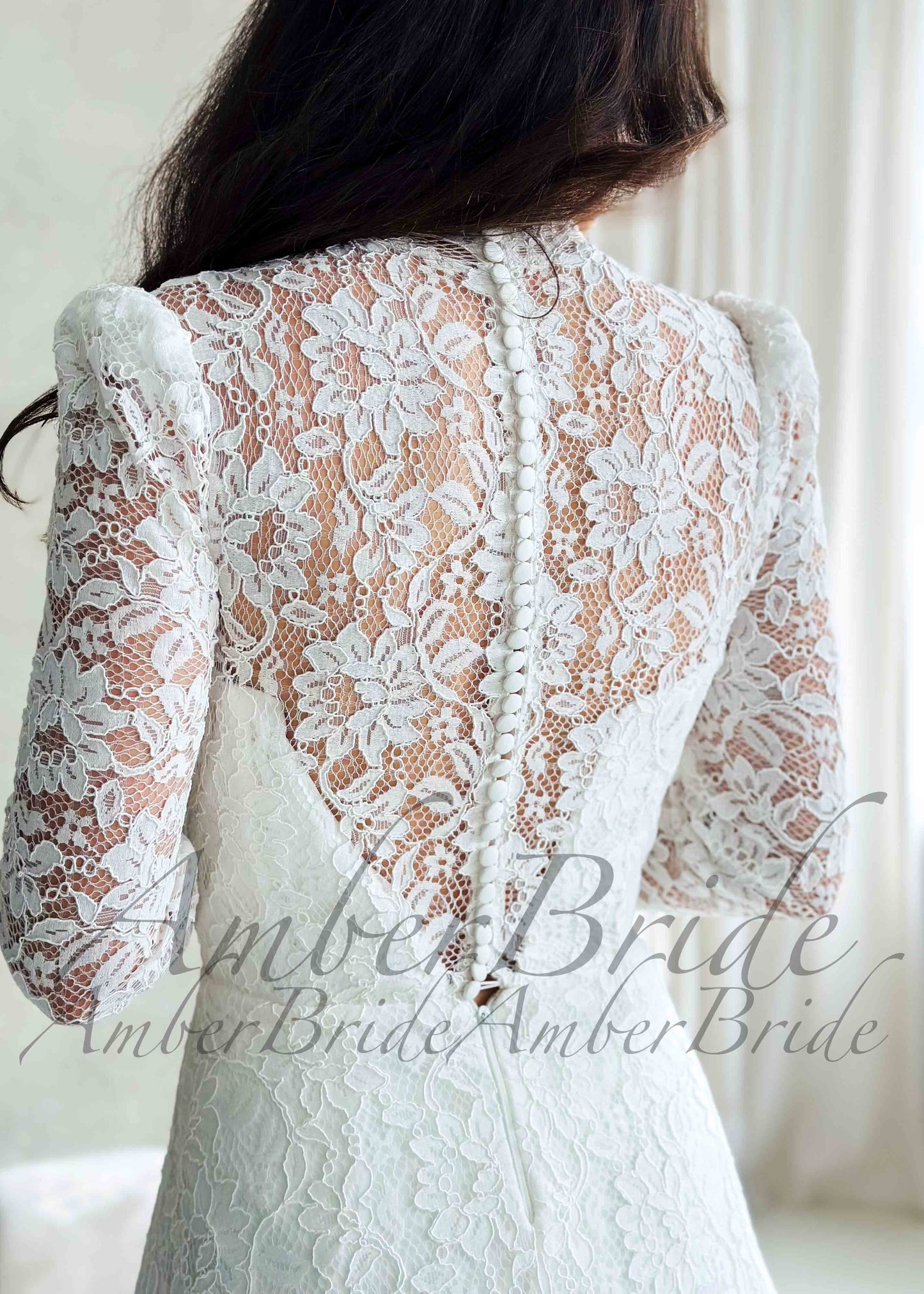 Classic Lace A-Line Wedding Dress with Long Sleeves