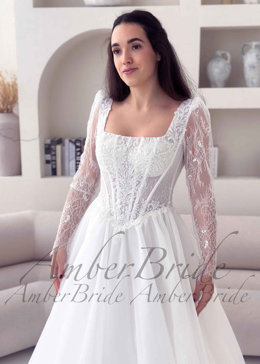 Romantic Basque Waist A-Line Wedding Dress with Long Lace Sleeves