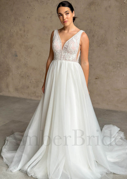 Rustic A Line Tulle Wedding Dress with Floral Lace Appliques and Backless Design