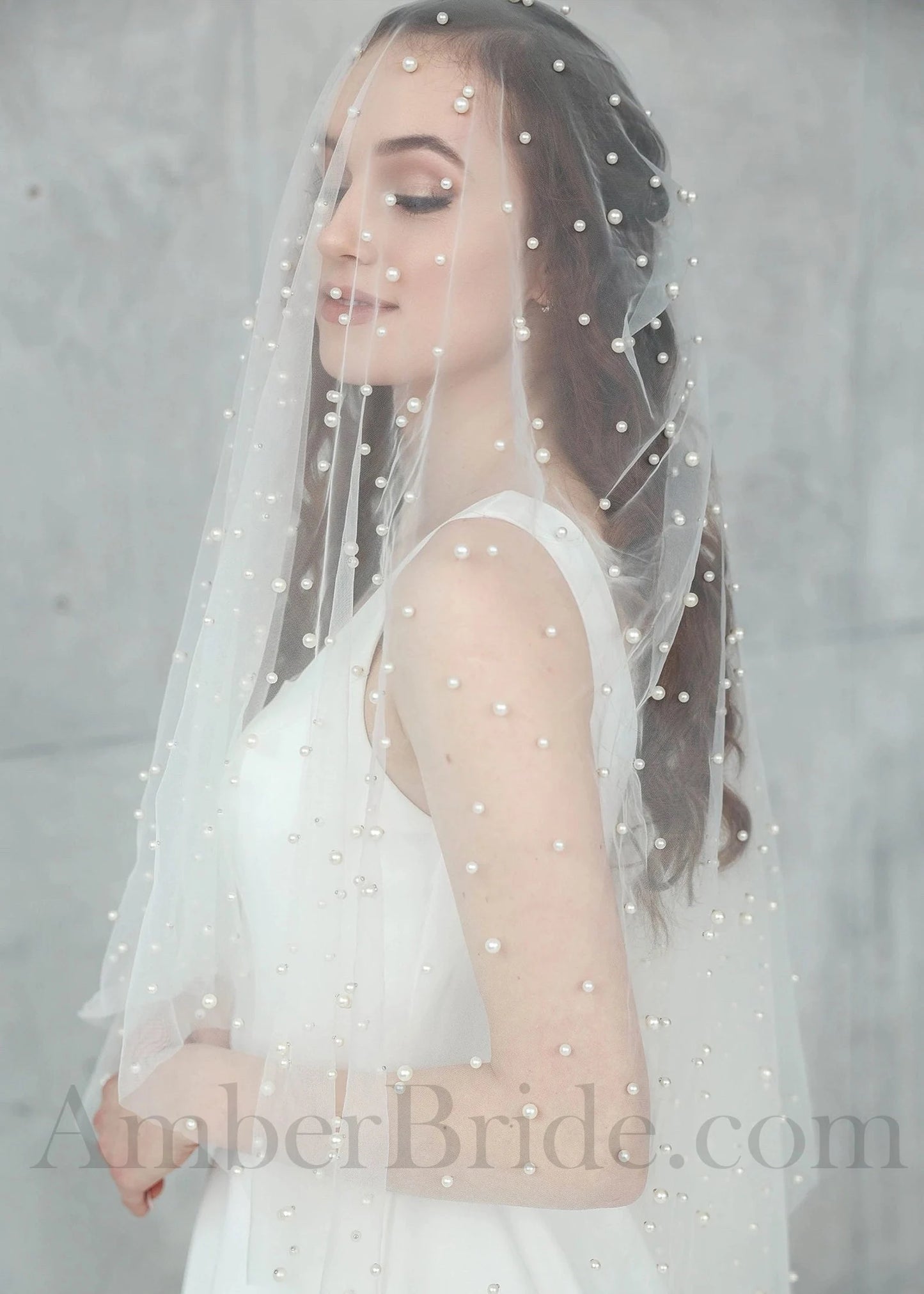 Tulle Pearl Design Bridal Veil with Blusher