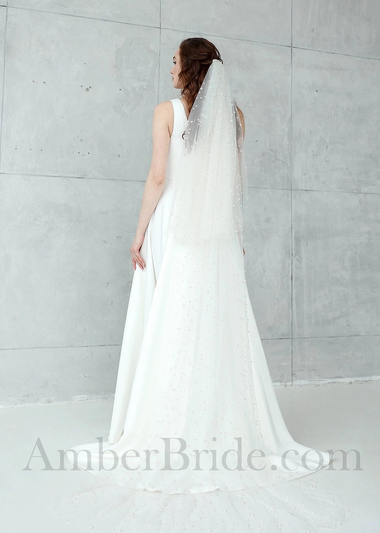 Tulle Pearl Design Bridal Veil with Blusher