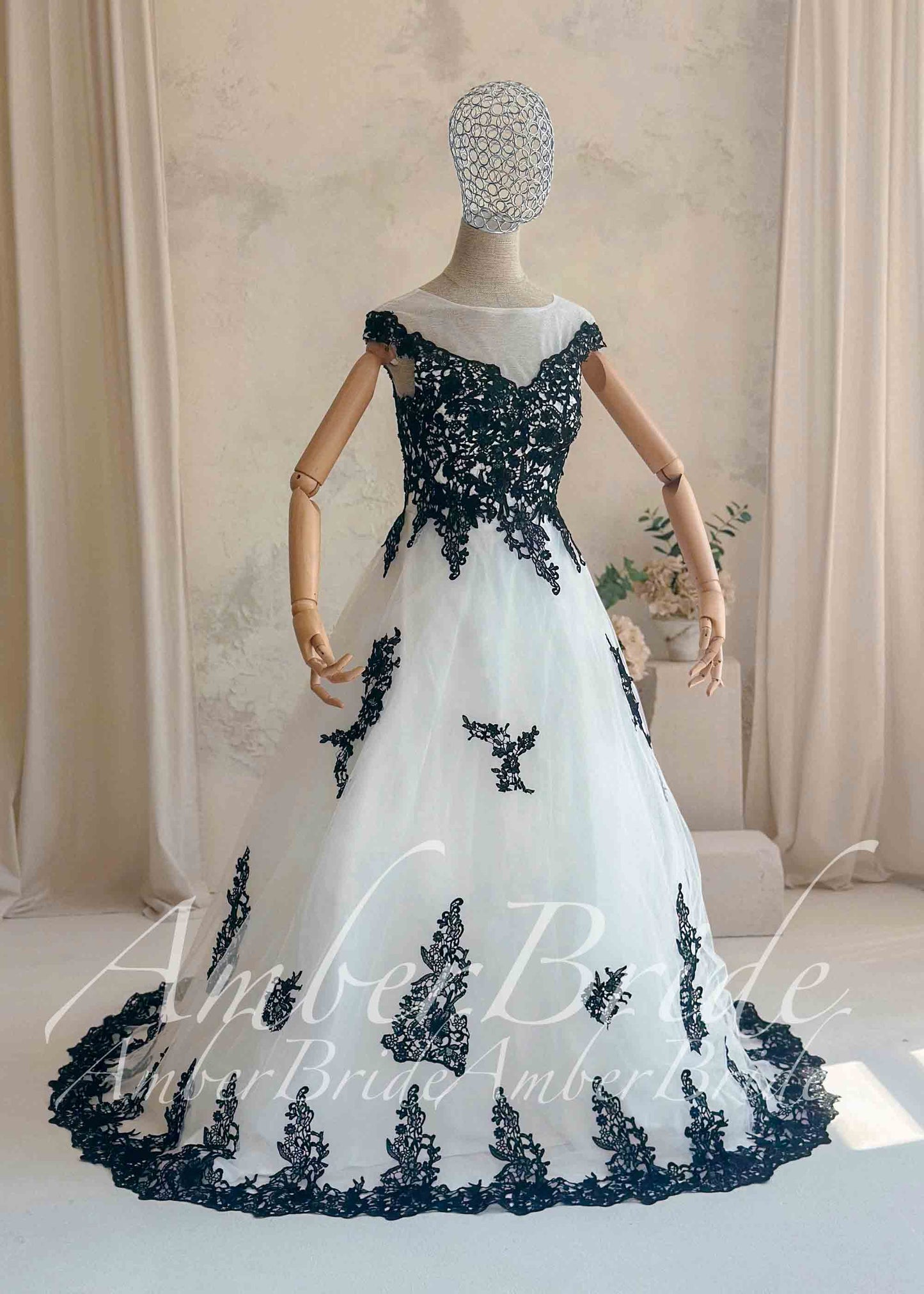 Black Lace Wedding Dress, A-Line Tulle Gothic Bridal Gown with Cap Sleeves and Long Train