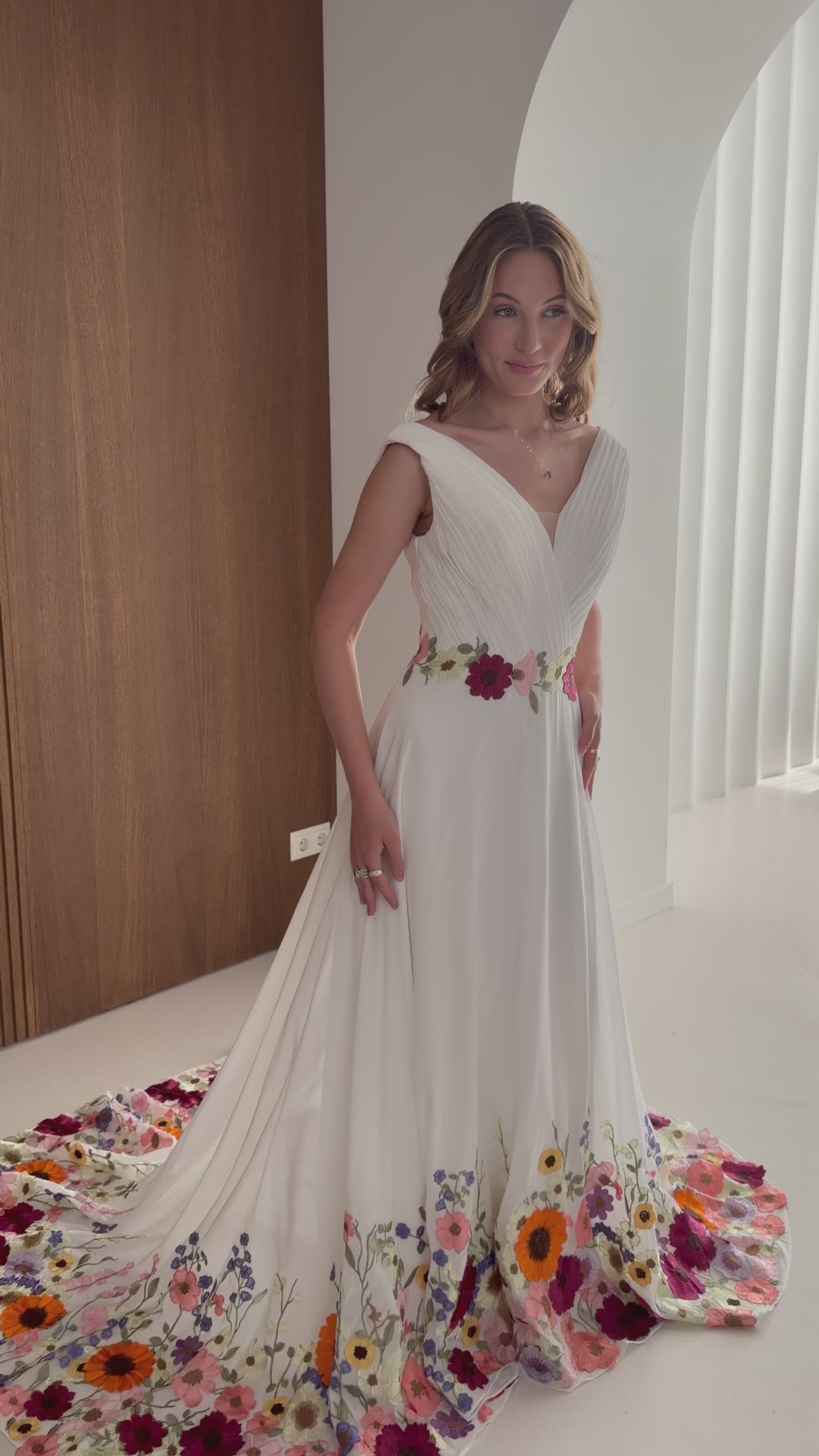 chiffon goddess dress Wedding with Colorful Floral Embroidery and Cors – AmberBride Size:US14/UK18/EU46 Calvin Klein formal full Hull Size Inclusivity