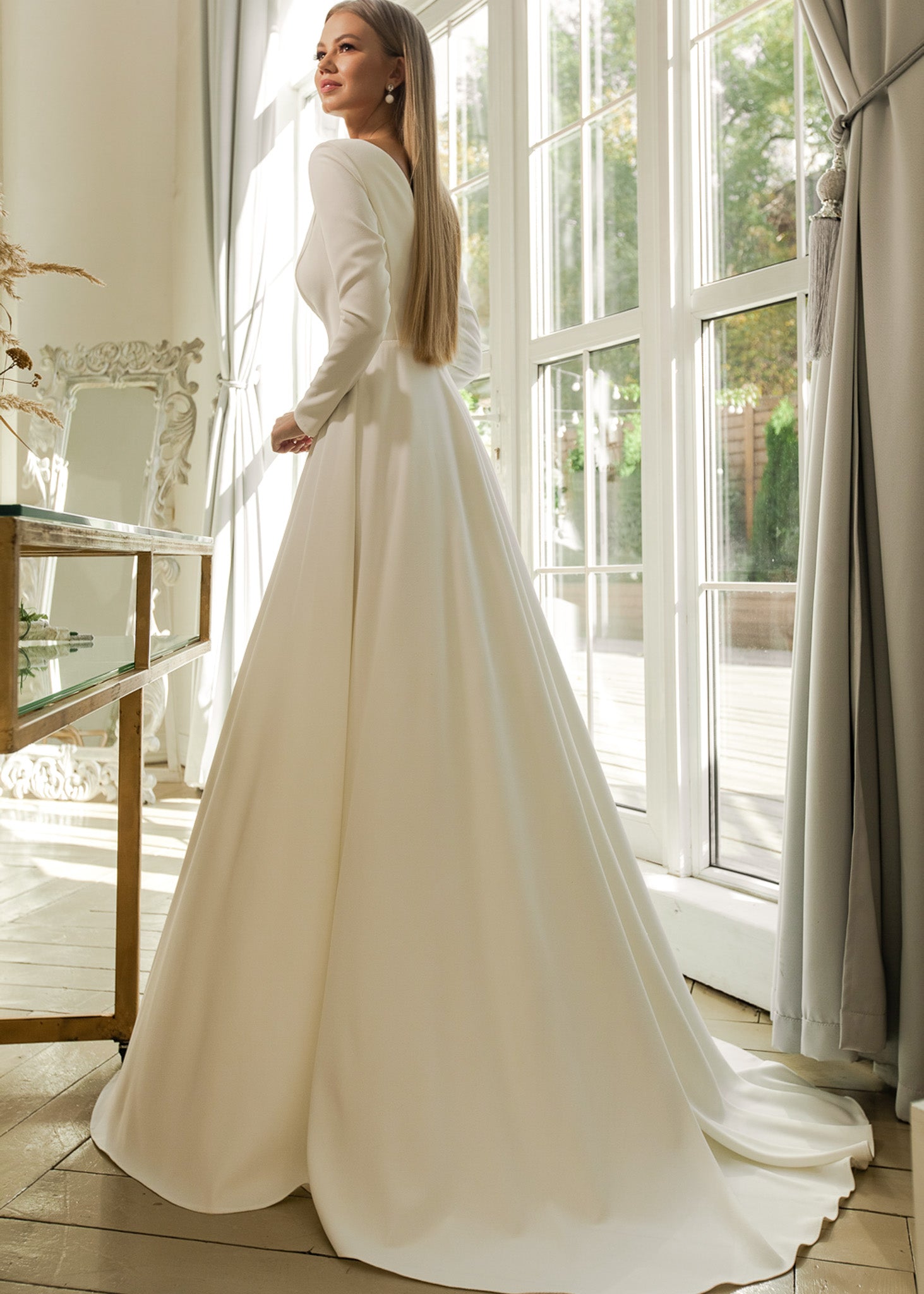 Scoop Neck Satin Simple Wholesale A-line Wedding Dress