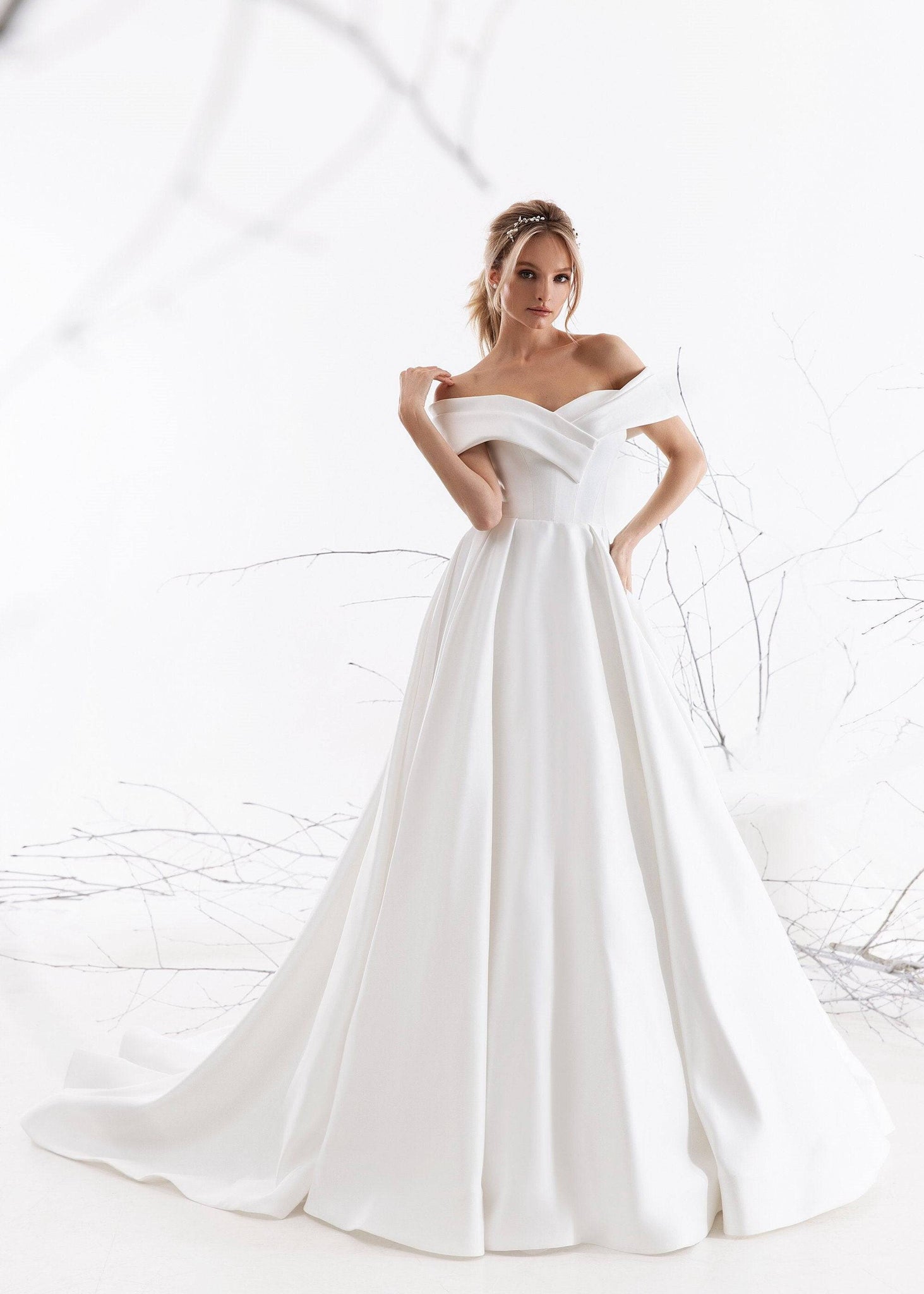 Simple elegant plain satin wedding dress with long sleeves Muslim Mode –  AiSO BRiDAL